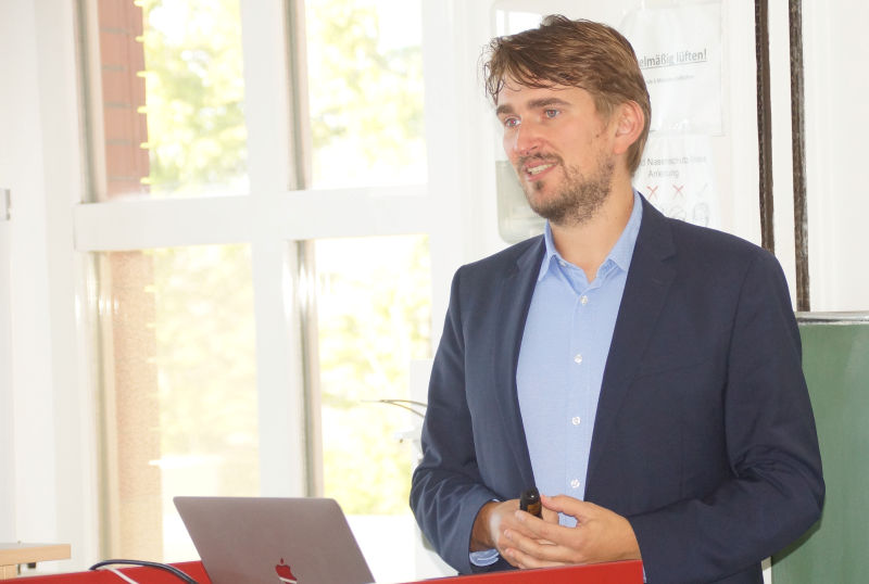 Porträt: Dr. rer. nat. Daniel Amsel