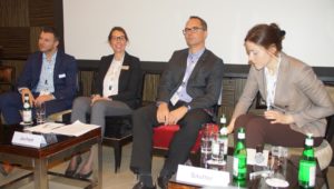 09 femak im Dialog HP