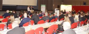 29 Teilnehmer Saal